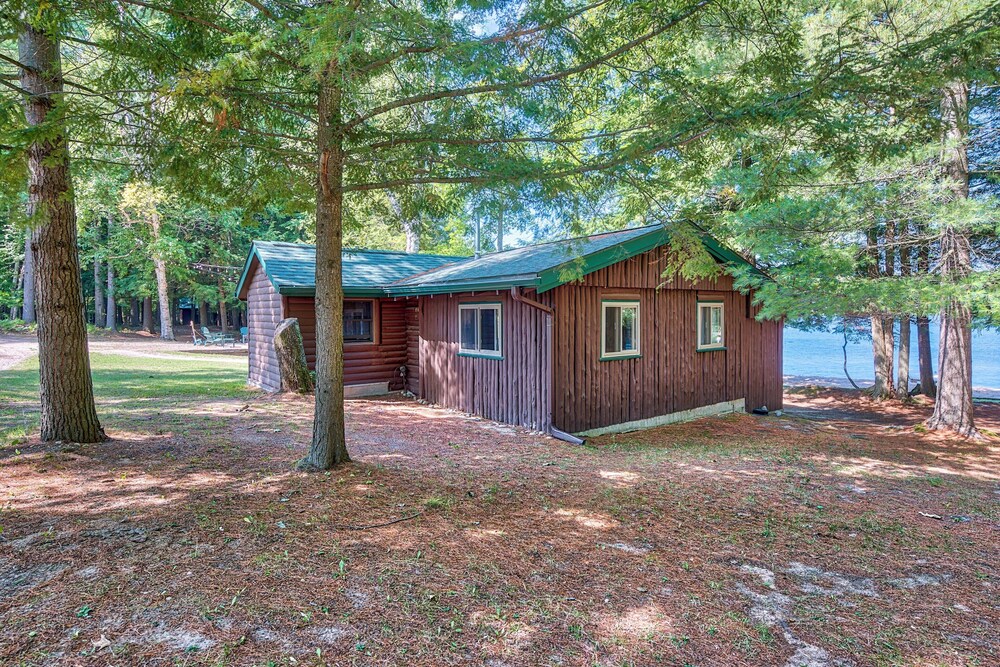 Beach + Game Room Access: Lakefront Levering Cabin
