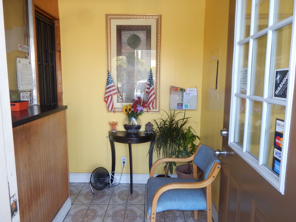 Oakland Vacations - M B Motor Inn - Property Image 20