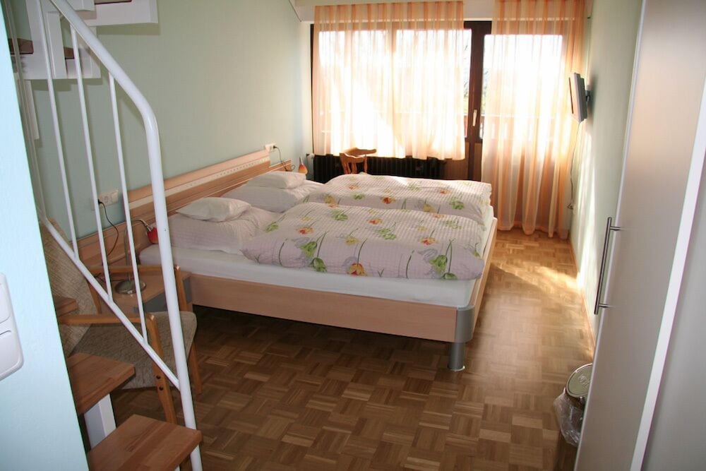 Photo 37