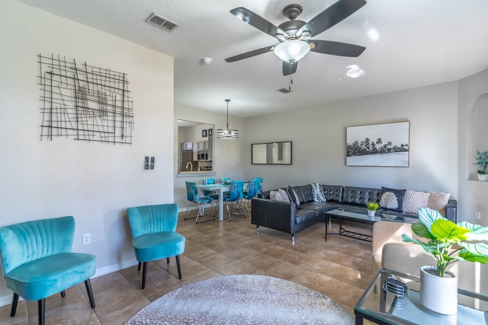 236 Regal Palms