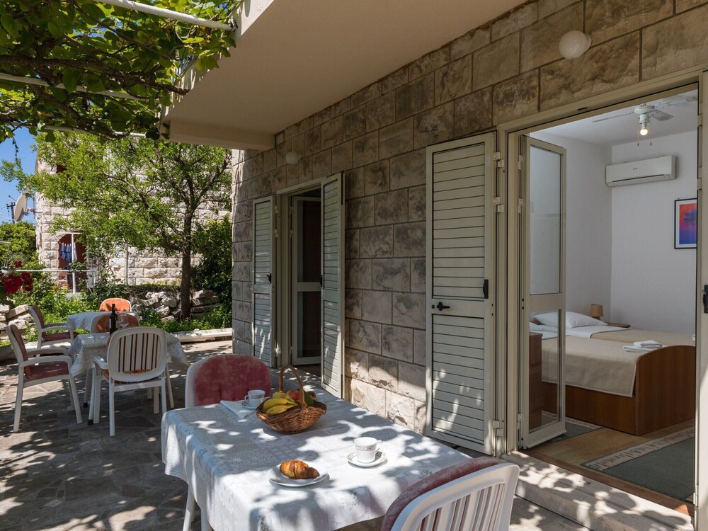 Begovic Guest House - Private Twin Room
