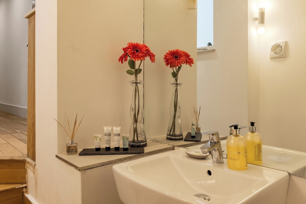 Luxury 2 Bedrooms Flat Next to Harrods