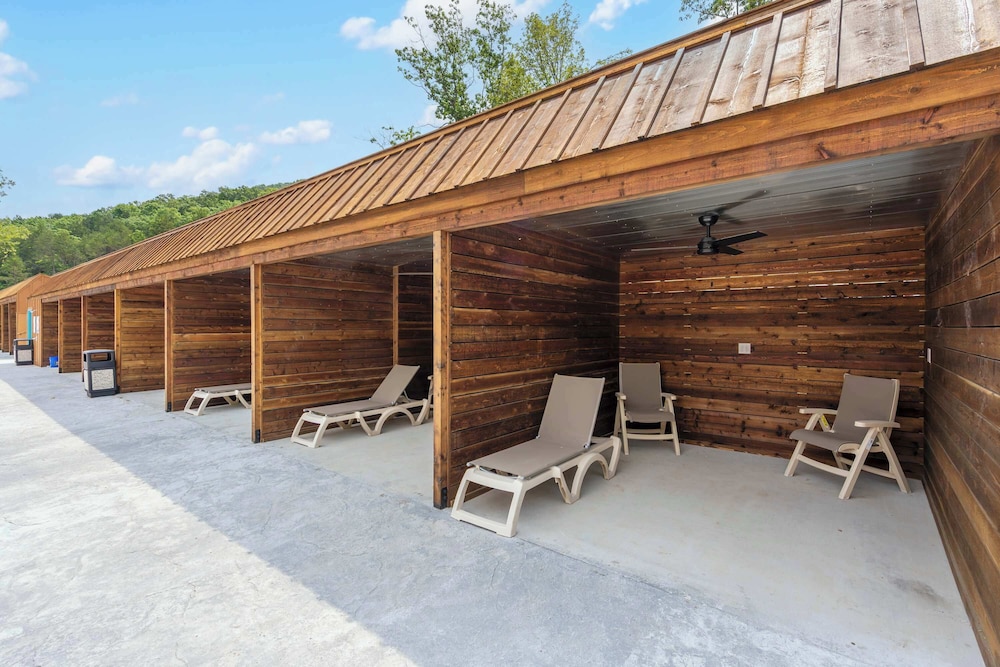 Family Camp Home for 17