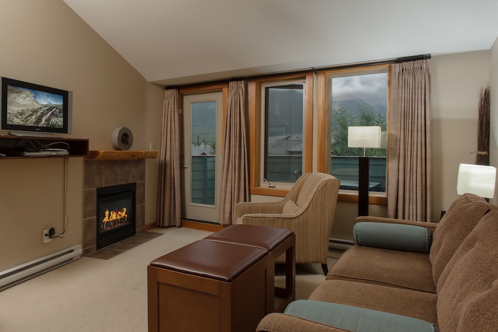 Lodges at Canmore - Image 2