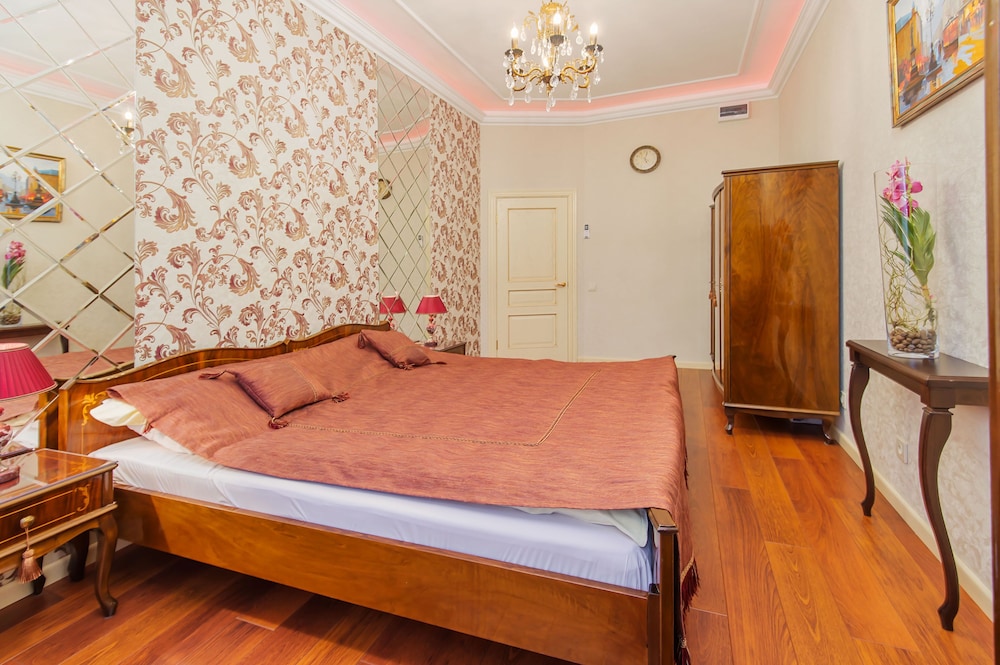 GM Apartment Kamergerskiy 2-43