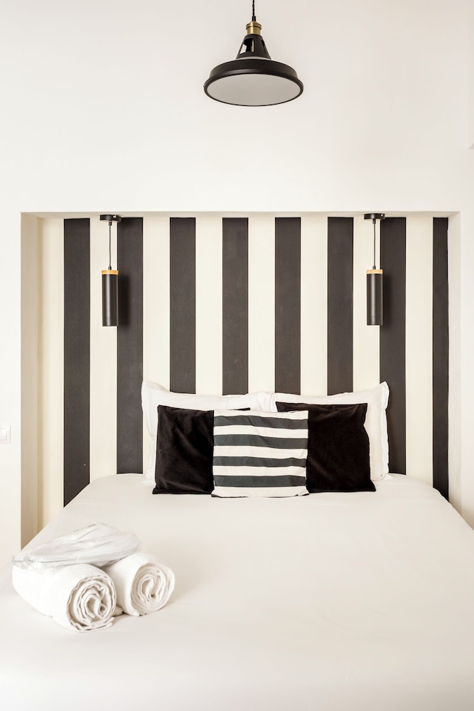 Reva Suites