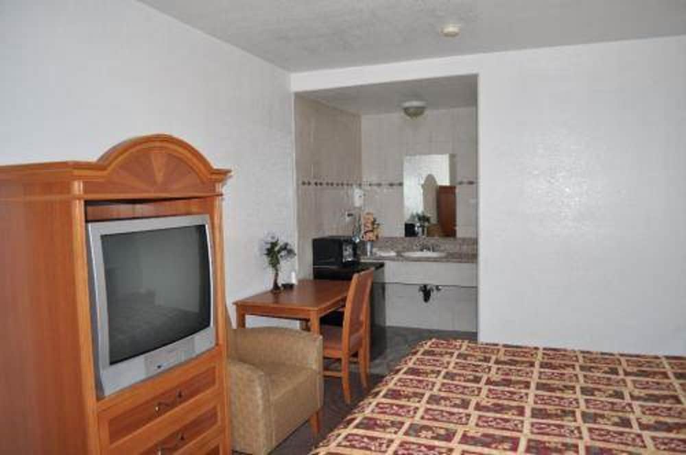Palace Inn Oxnard