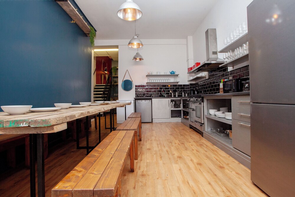 higgihaus 107 Sleeps 4 Monday - Friday