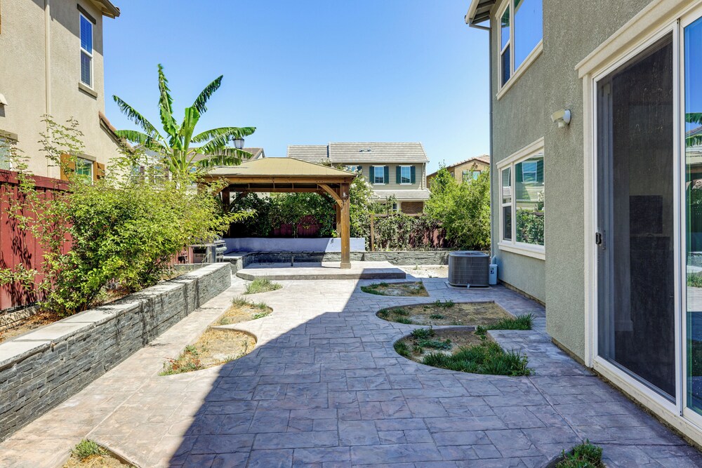 Walk to Parks: Mountain House Retreat w/ Patio!