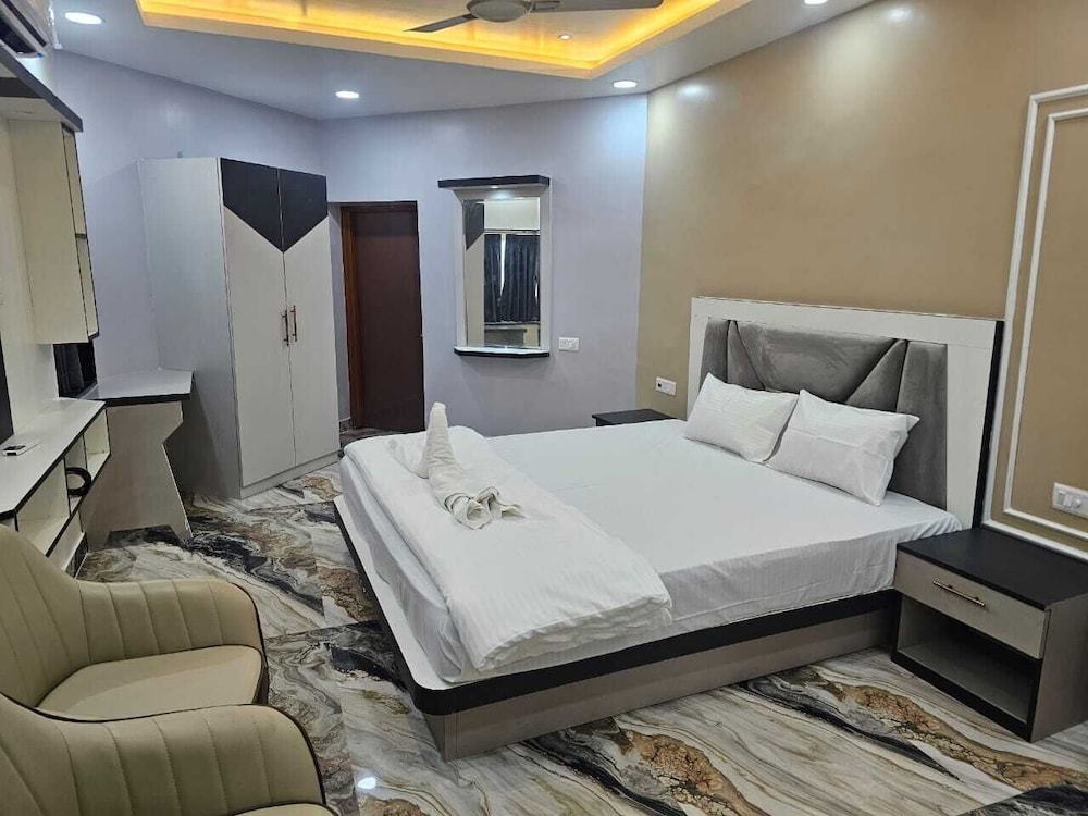 Jowar Hoter & Resort