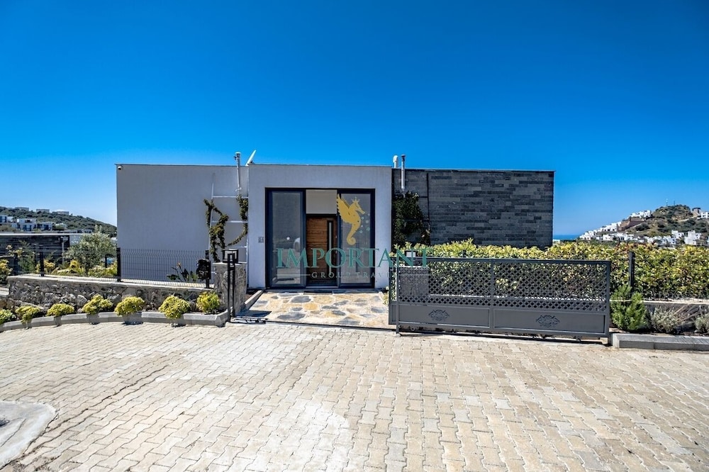 Farilya Villas by Important Group Travel