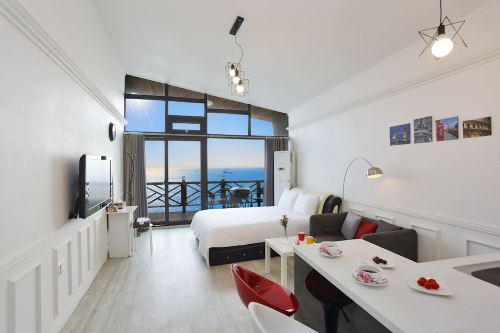 Healing View Pension