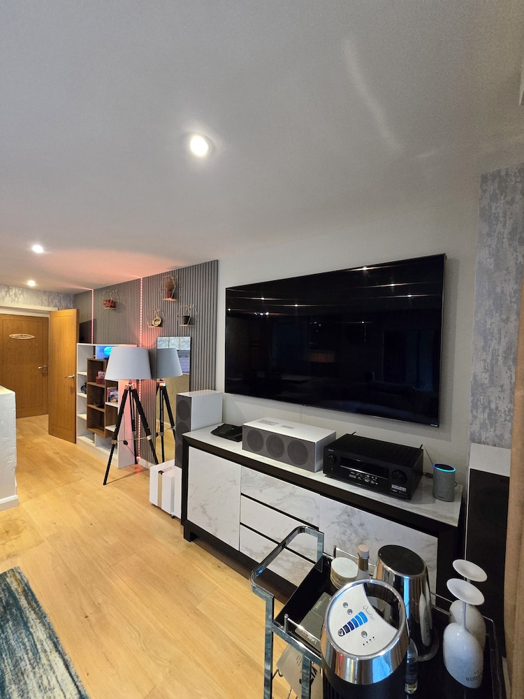 Stylish and Modern 1 Bedroom Apartment in Farringdon