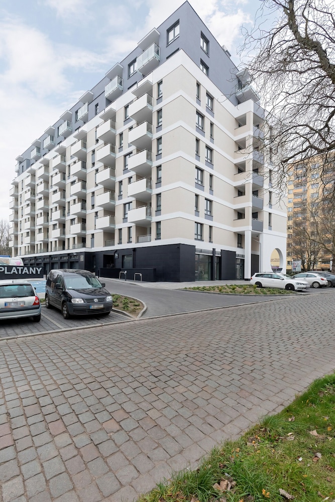 Apartament Deluxe Platany A43 by Renters view 2