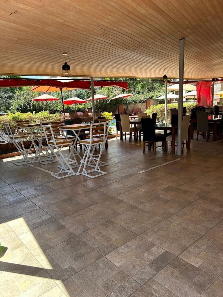 Westlands Villas photo 5