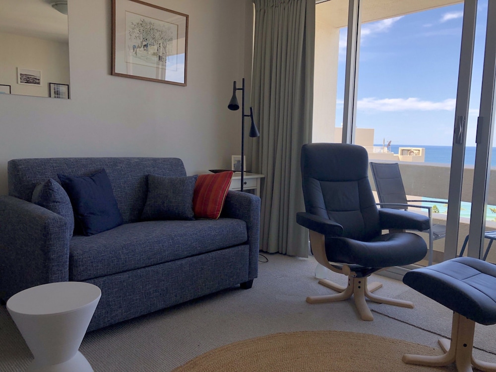 Beachside Paradise - Ocean Views, Central Position