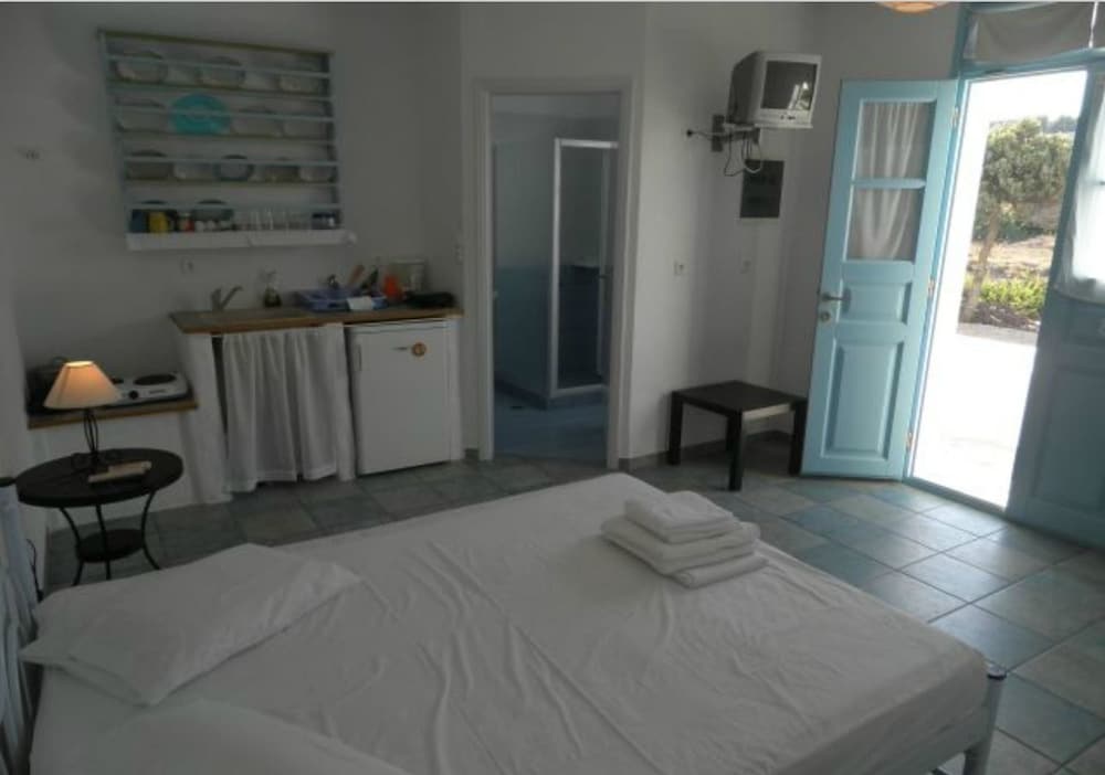 Kavalieros Studios - Property Image 23