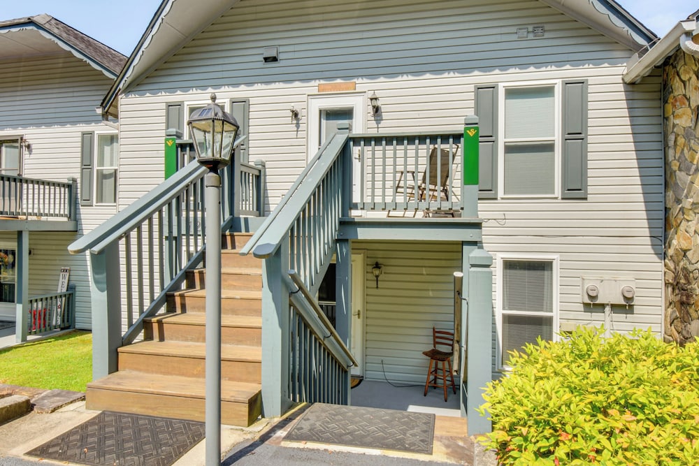 Tee Off in the Mtns: Sky Valley Condo w/ View!
