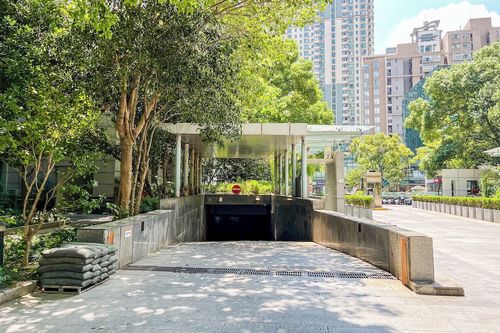 Tyms Cozy 2BR 1BA Apt Yongxin Century