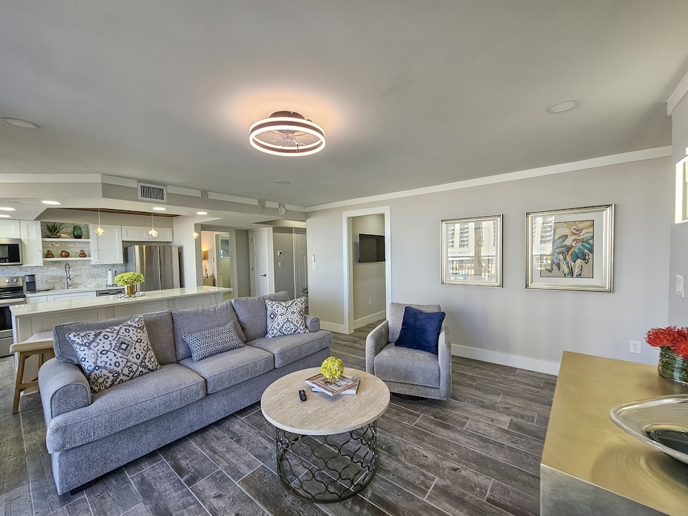 Superbly Updated Ocean View Condo, 303 Brighton, Full Access 3 Bedroom Condo