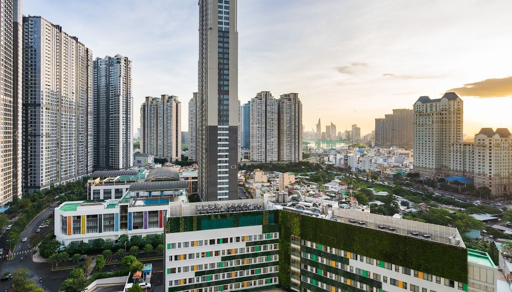 Landmark Apartment in Vinhomes Central Park