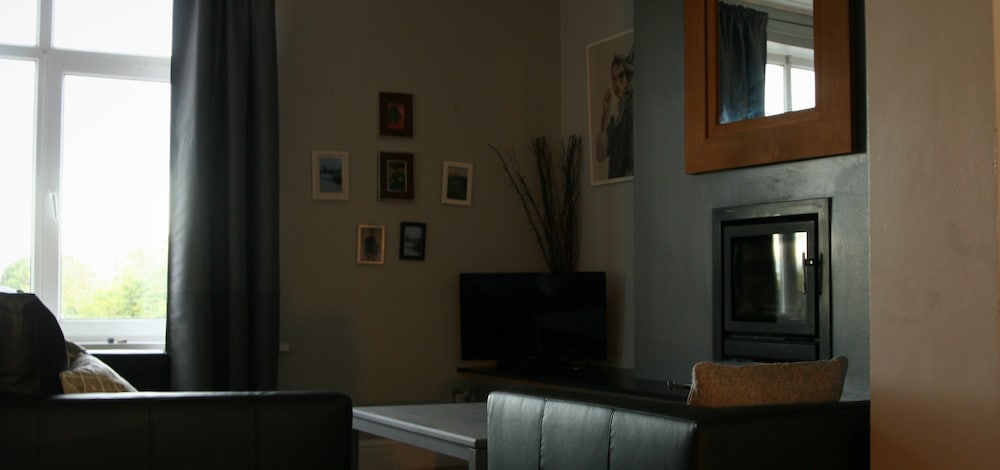 Photo 33