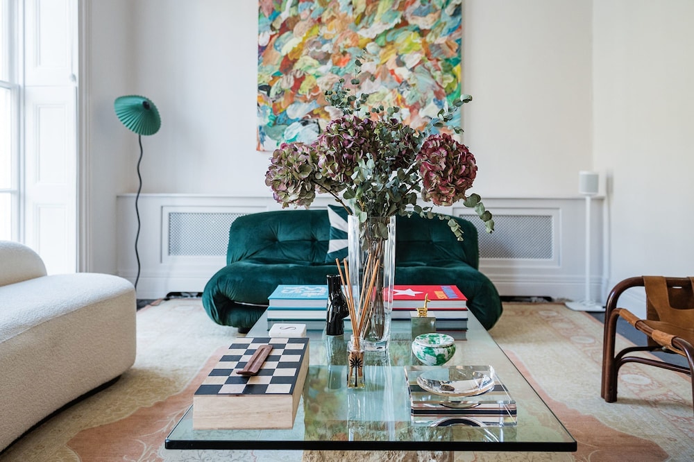 Belgravia Beauty - by Out of Office Lifestyle