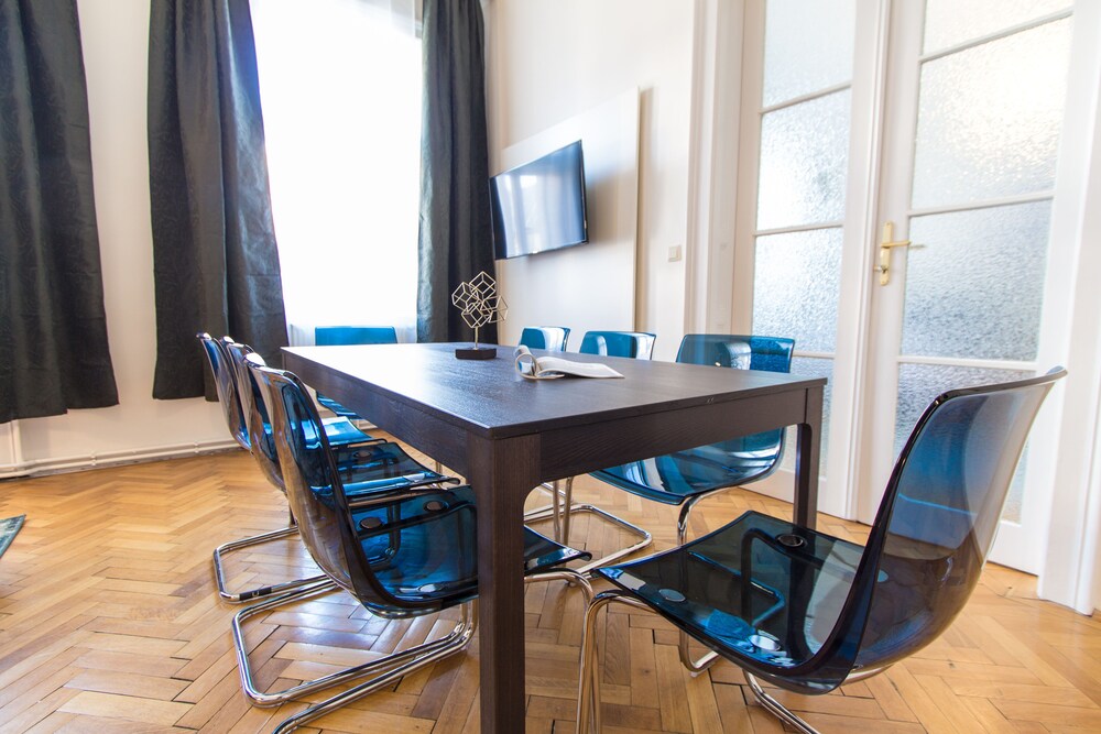 meeting & event spaces