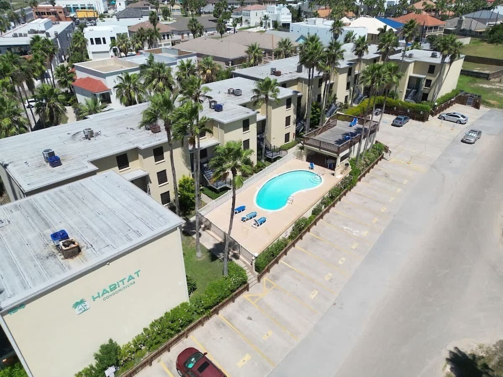 2 Levels Pool Near Beach 2 Patios 2 Bedroom Apts