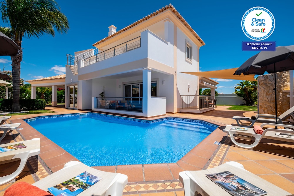 Villa Laguna view 2