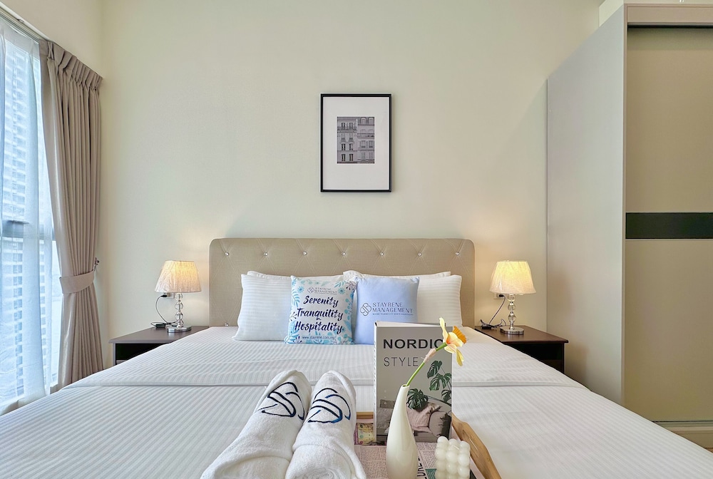 Country Garden Danga Bay Sea View Homestay by Stayrene