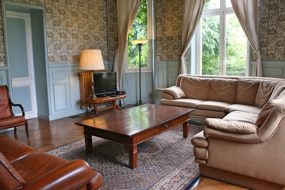 Le Pavillon de St. Agnan