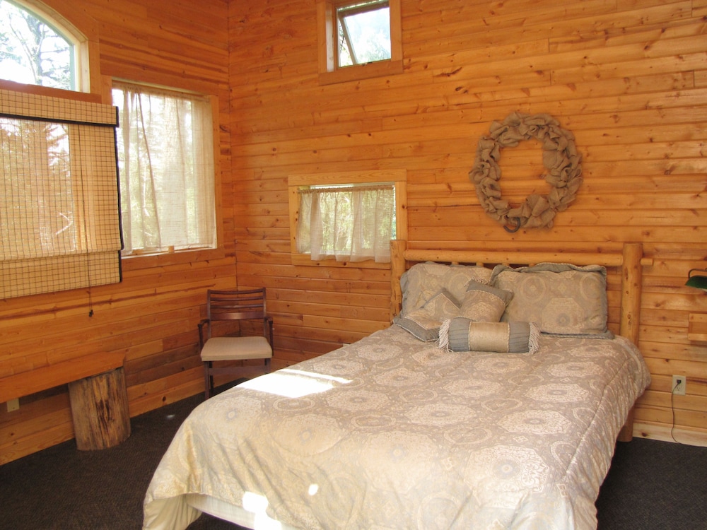 Boulder Creek Lodge - Campsite