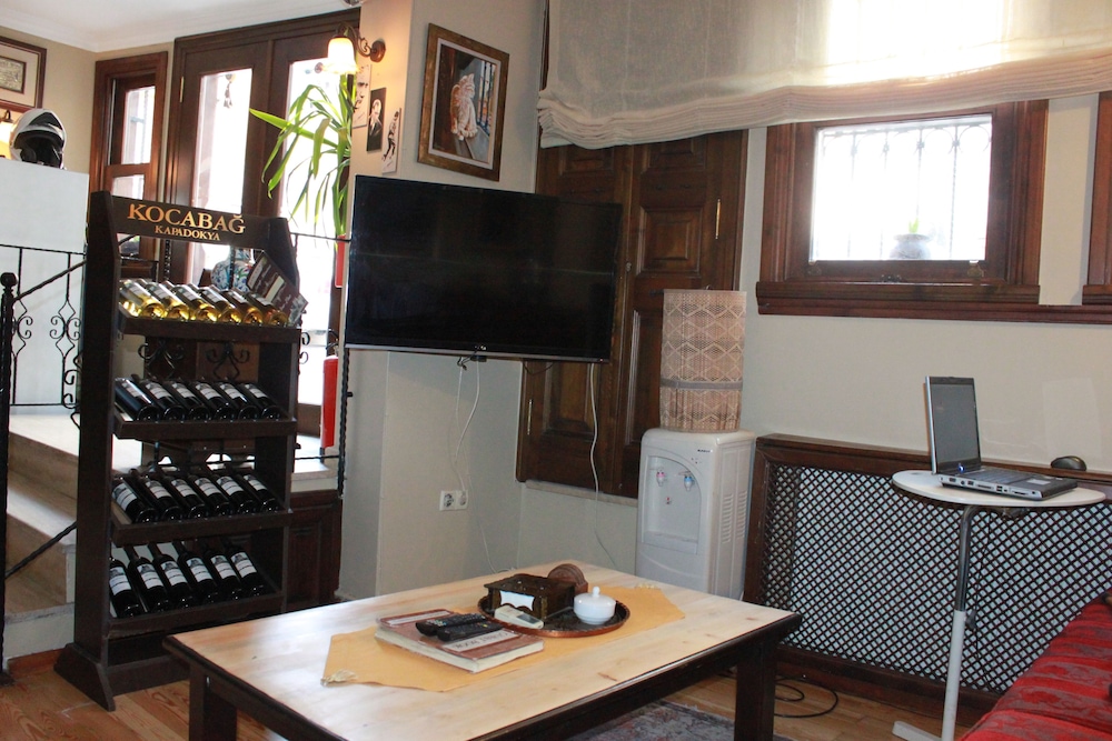 Hotel Sultan Hill becomes Sultan Hill Otel. - Image 26