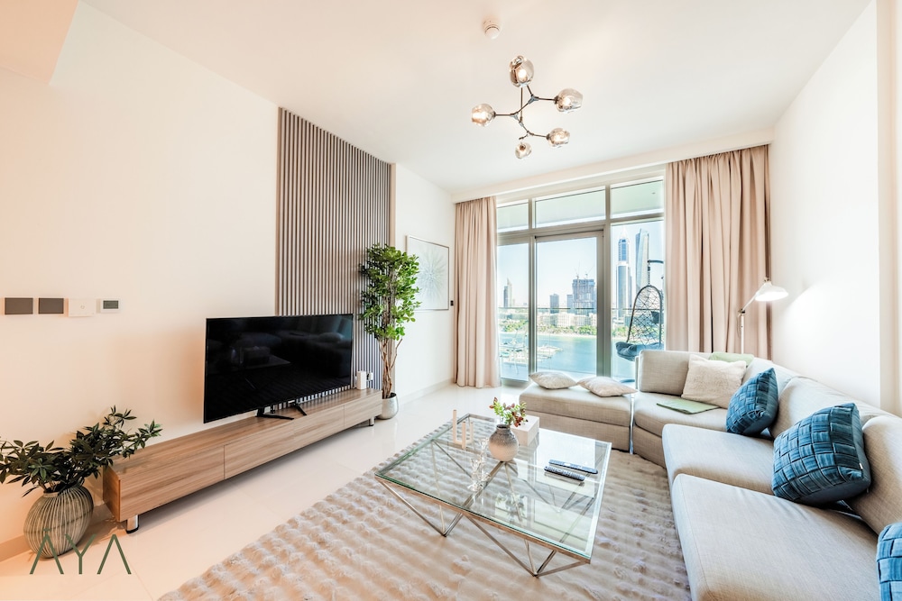 Luxurious 2BR at Sunrise Bay