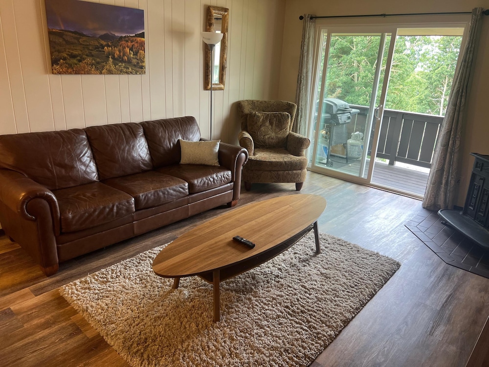 Dillon Valley East 2 Bed 2 Bath Dvjt