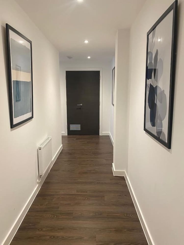 Superb City Centre new Built Flat and gym