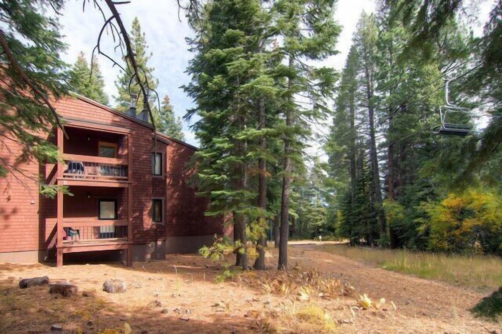 Lake Tahoe Vacations - Ski-in/ski-out Northstar Condo Near Lake Tahoe! - Property Image 5
