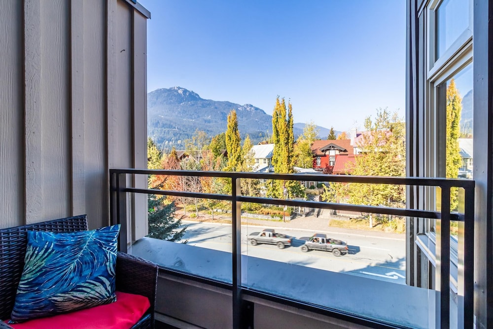 Whistler Vacation Club Lake Placid Lodge - 313-3