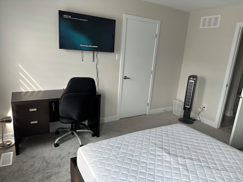 Private bedroom