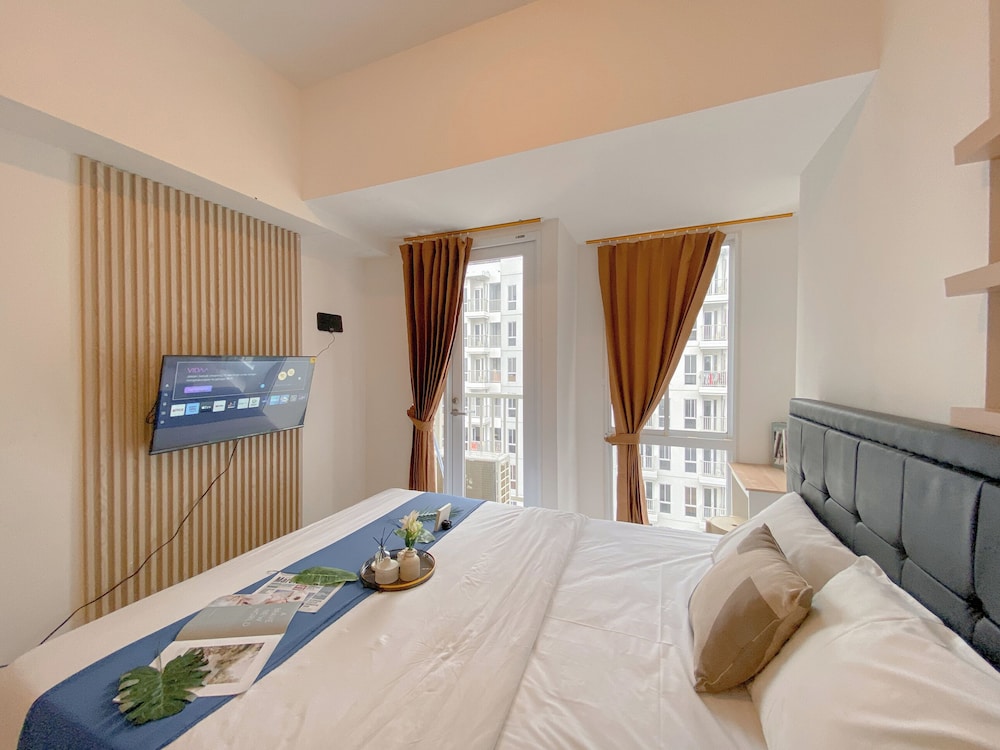 Beautiful and Homey Studio Apartment at Tokyo Riverside PIK 2