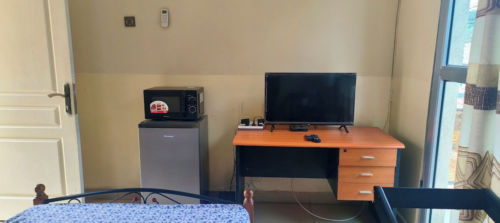Serene 5-bedroom Apartment in Kinshasa's 10ème Rue Limete-résidentiel