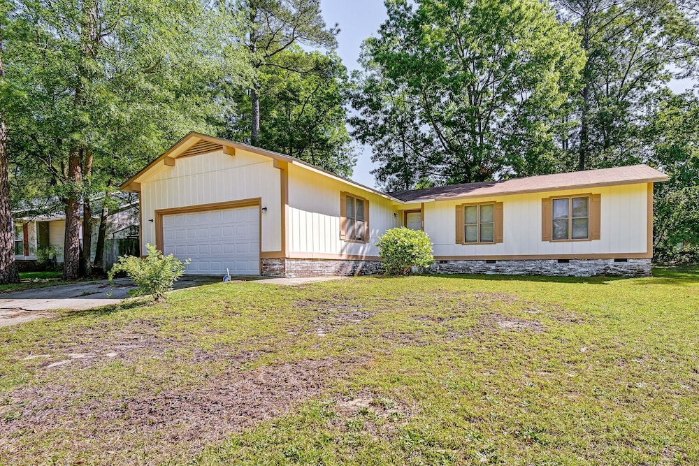 Fayetteville Vacations - Fayetteville Vacation Rental w/ Yard! - Property Image 13