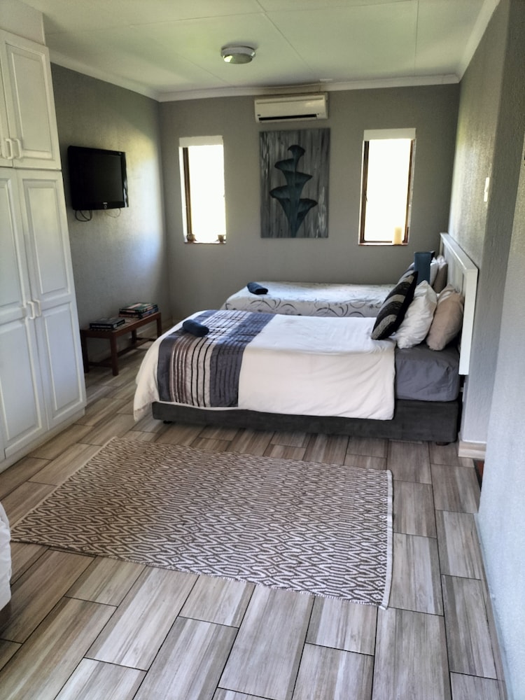 Greenway Woods Luxury Apartments view 4