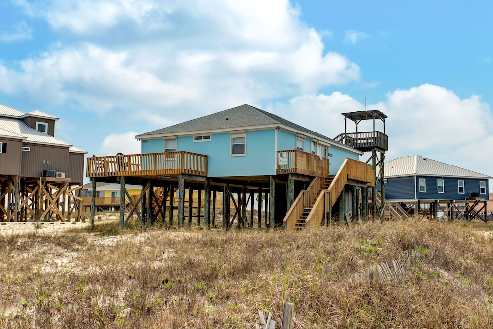 Sandbar - Spacious And Sunny - The Rooftop Crows Nest Offers Unsurpassed Island Views! 3 Bedroom Home by RedAwning view 4