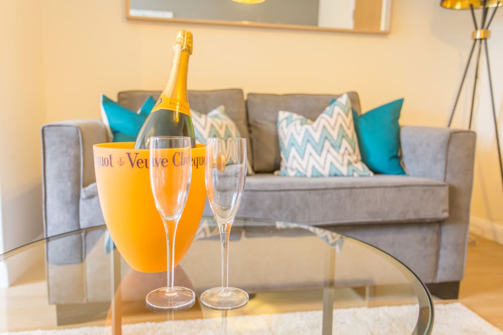 Oxford Vacations - Razia Apartments - Property Image 28