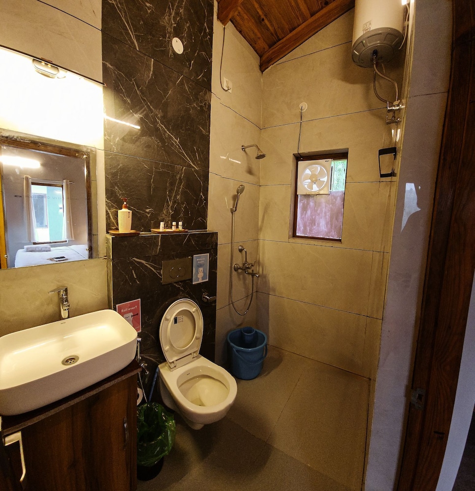 LiveAway Mukteshwar by PACK