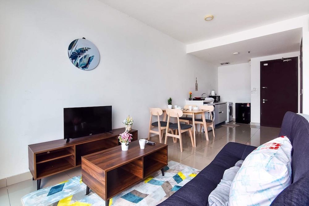 Lovely Studio Trefoil Near Setia City Mall & Sccc
