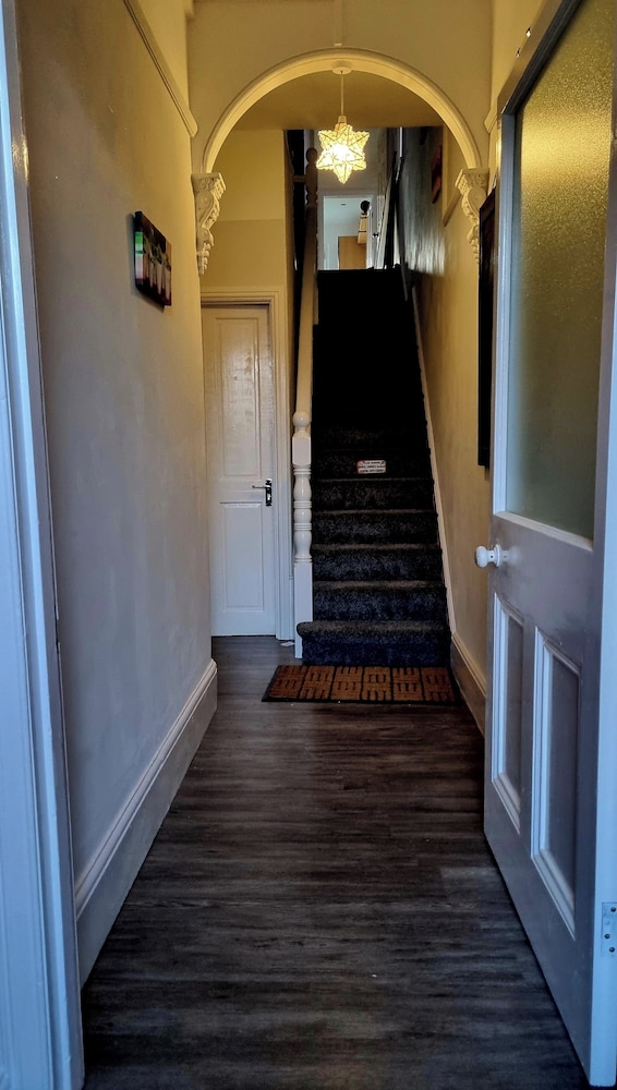 Spacious Centrally Located Apartment
