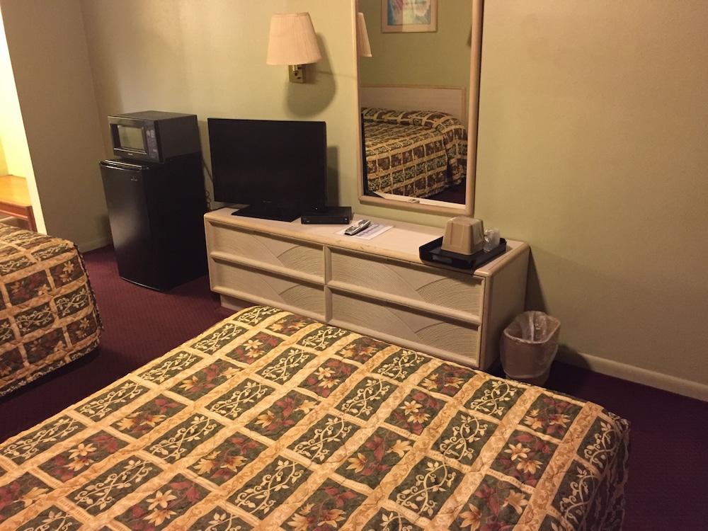 Sebring Vacations - Sebring Inn - Property Image 3